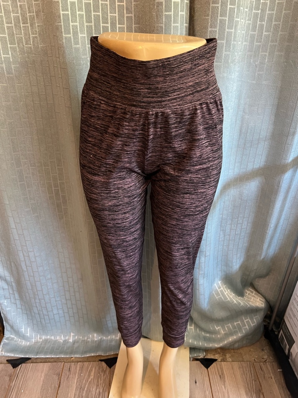 Victoria's Secret Heathered Black & Pink Leggings